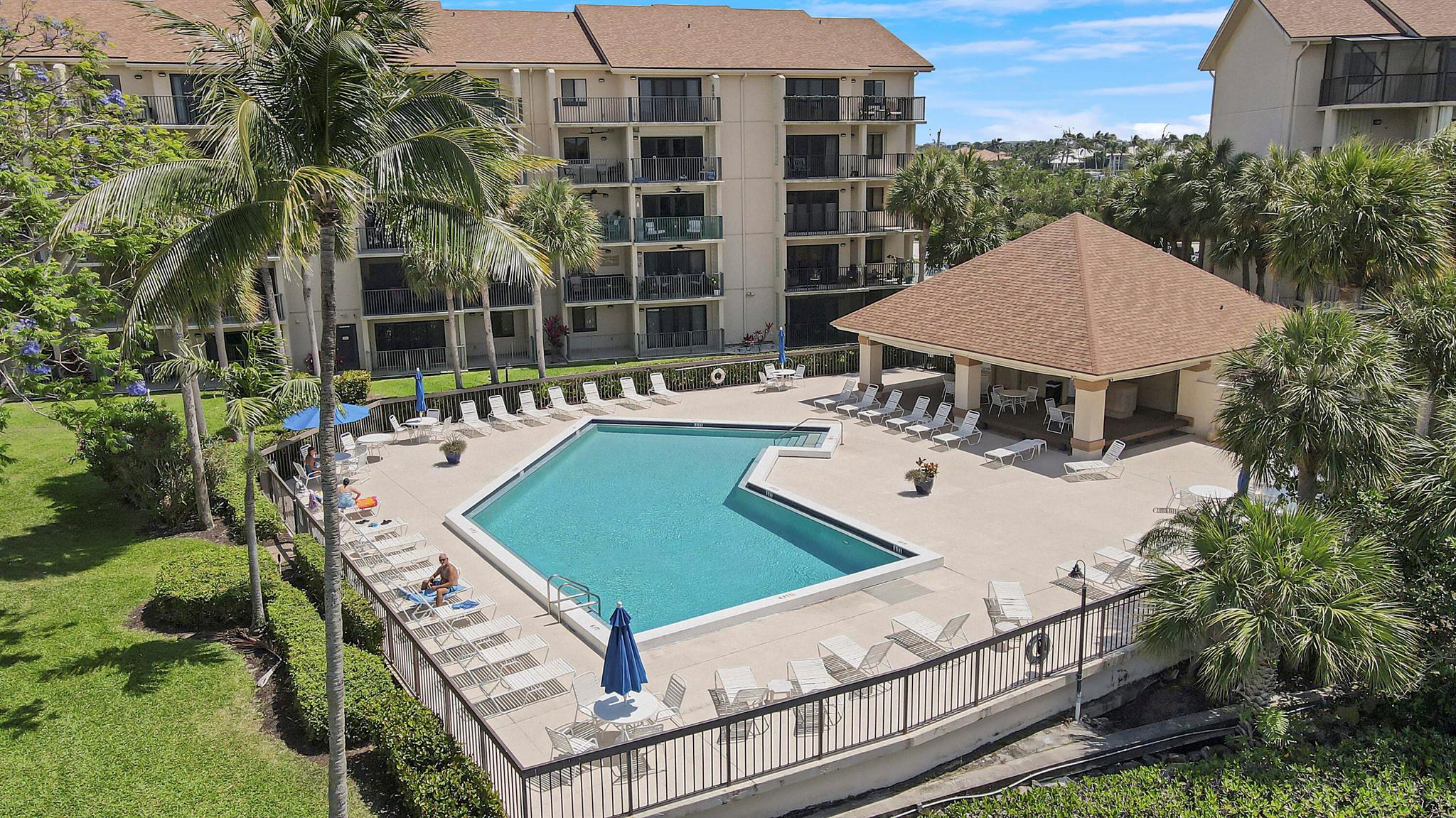 MARINA AT THE BLUFFS COND - Residential Lease