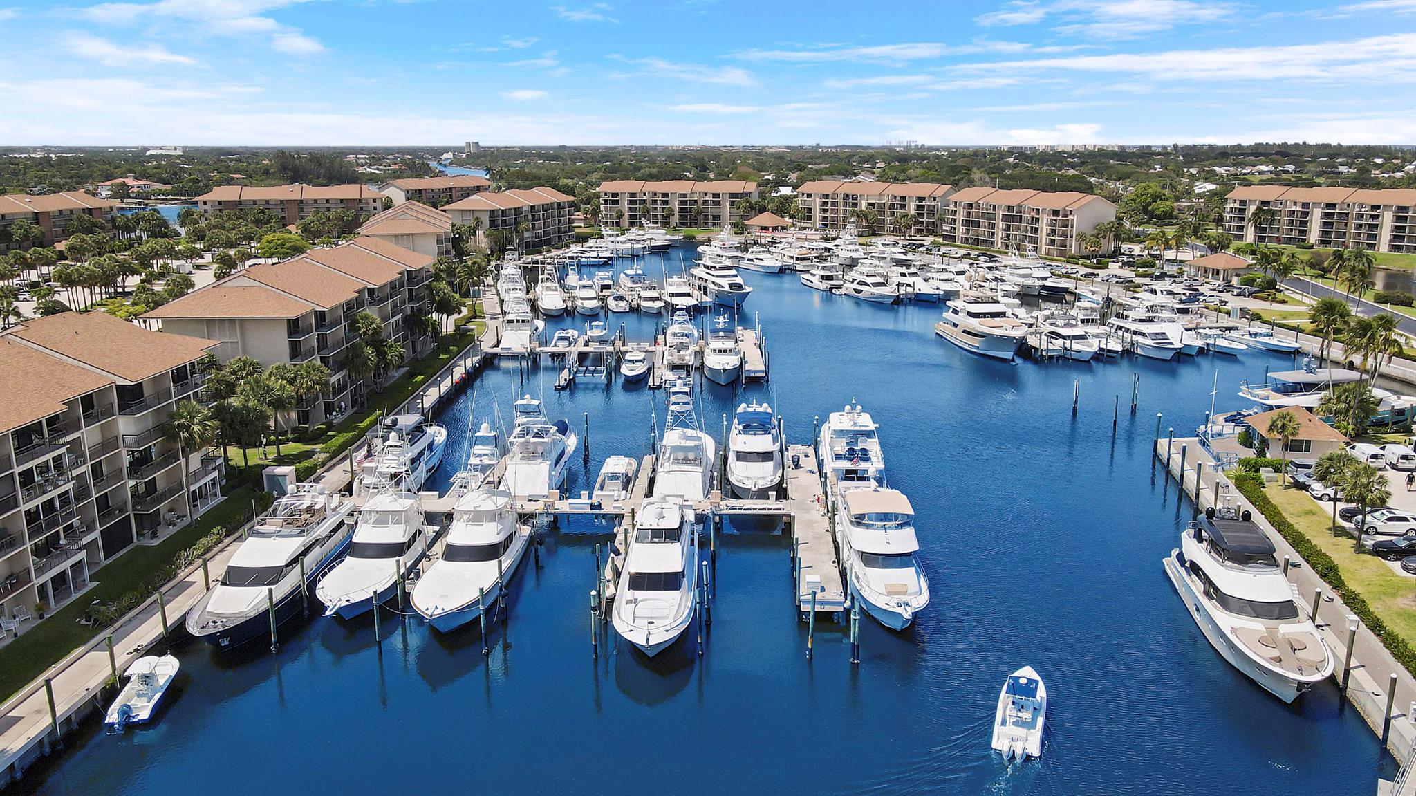 MARINA AT THE BLUFFS COND - Residential Lease