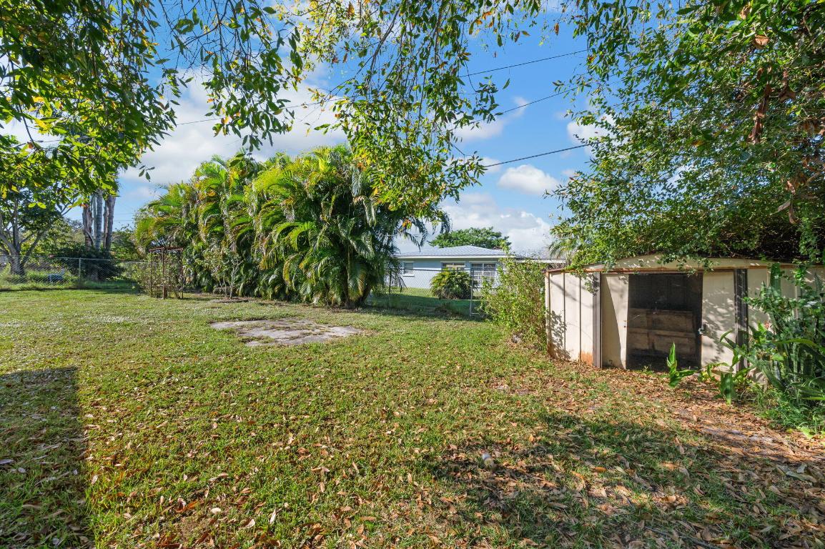 RIVER PARK-UNIT 2- BLK 14 LOT 2 (MAP 34/22N) (OR 3 - Residential