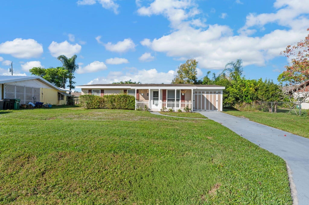 Photo of 422 Coconut Avenue E, Port Saint Lucie, FL 34952 (MLS # R11151372)