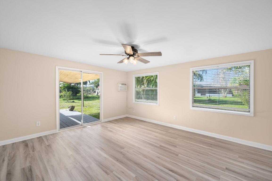 RIVER PARK-UNIT 2- BLK 14 LOT 2 (MAP 34/22N) (OR 3 - Residential