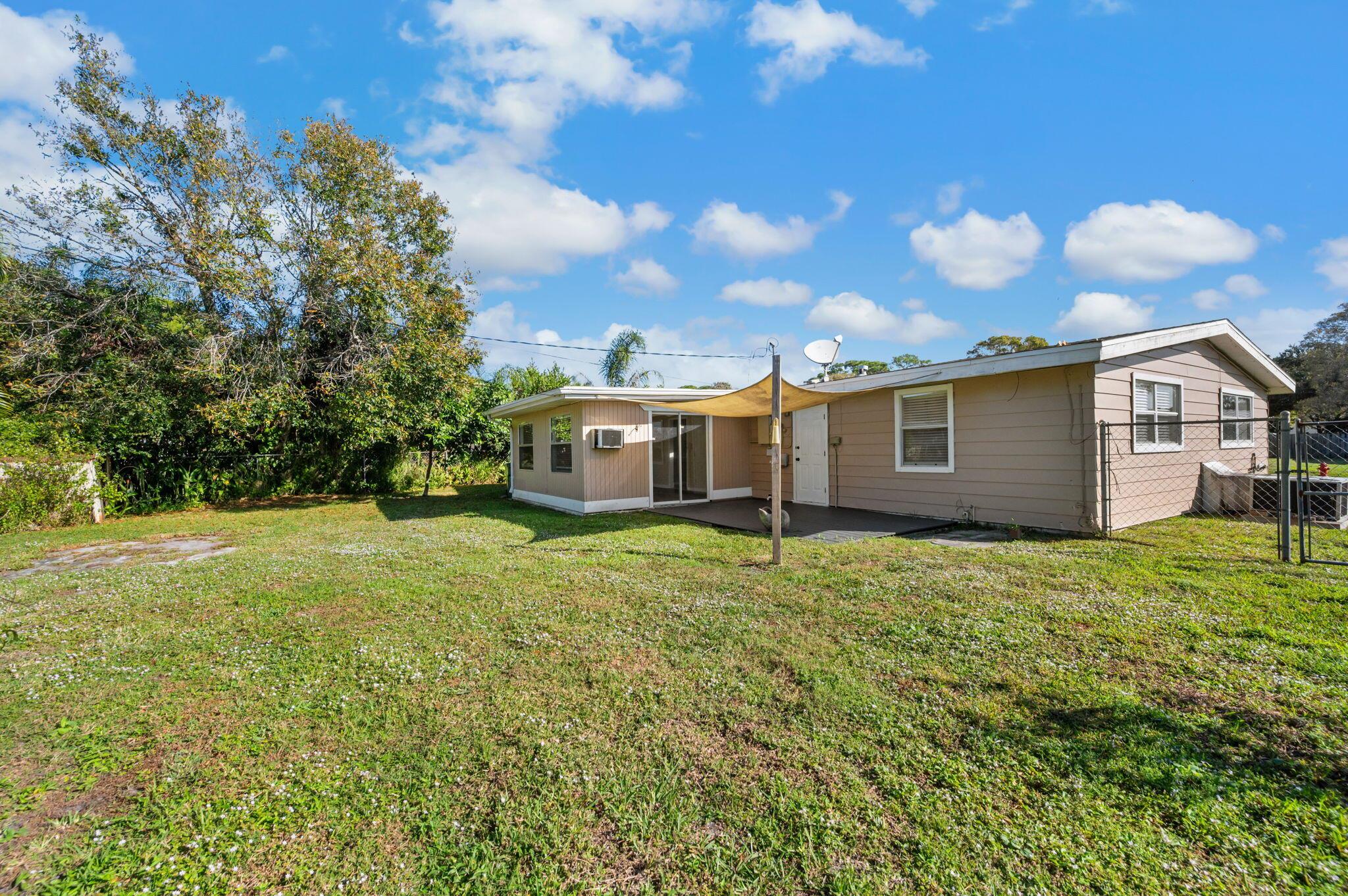 RIVER PARK-UNIT 2- BLK 14 - Residential