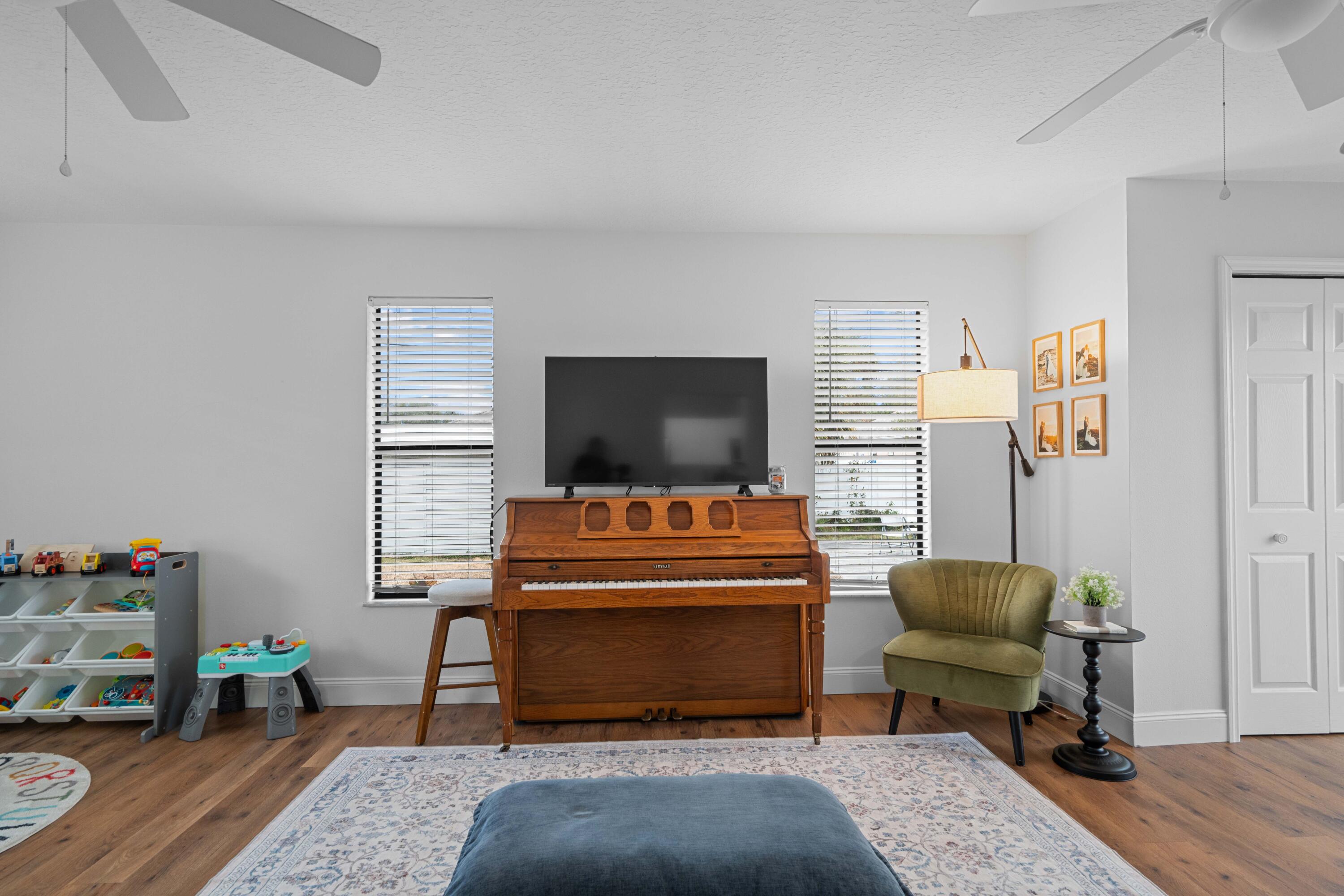 SEBASTIAN HIGHLANDS UNIT 11 - Residential