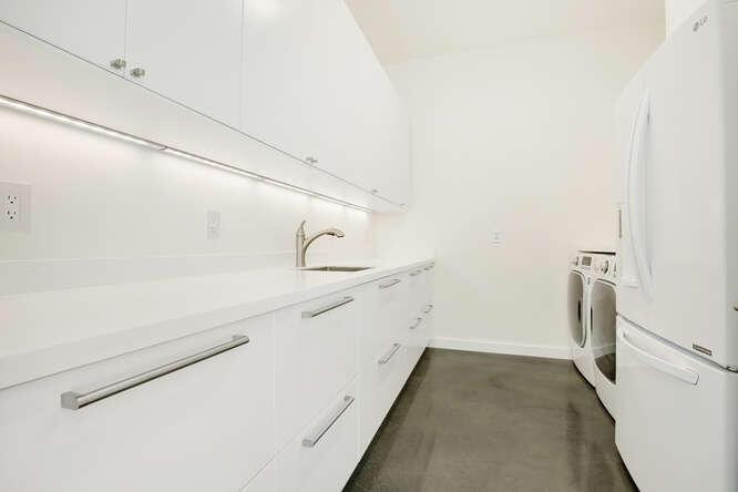 HIBISCUS LAKE EST - Residential