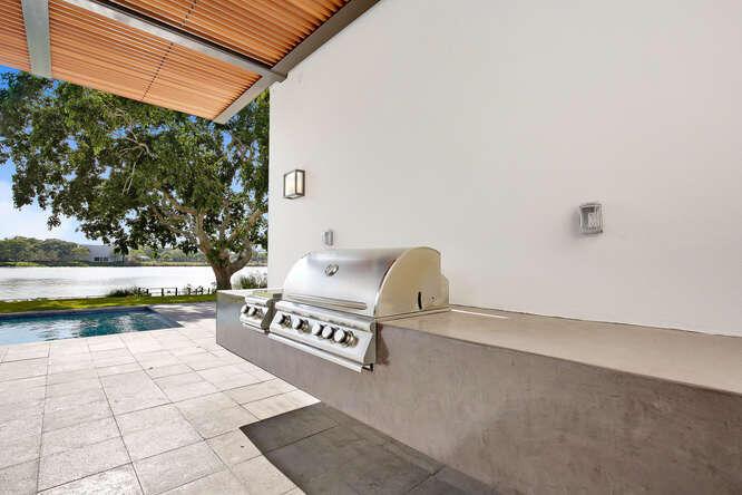 HIBISCUS LAKE EST - Residential