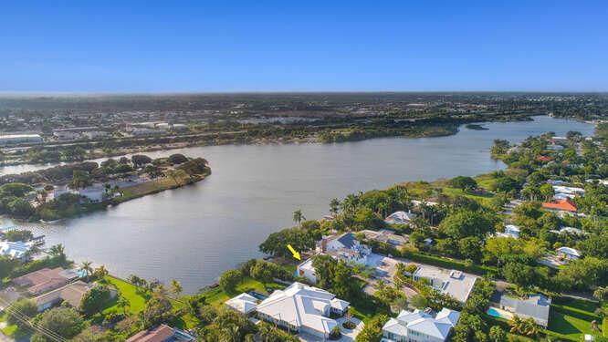 HIBISCUS LAKE EST - Residential