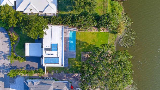 HIBISCUS LAKE EST - Residential