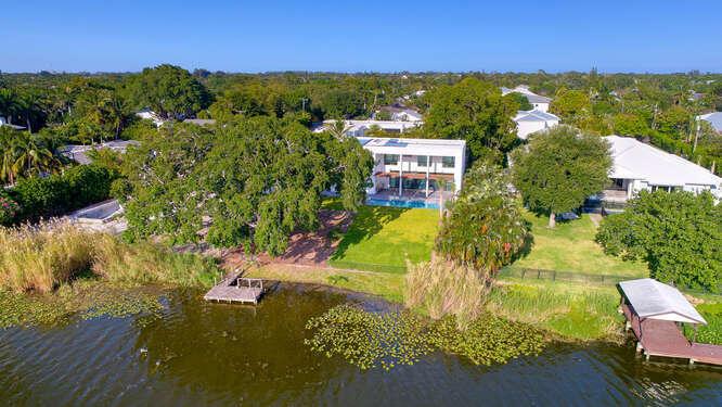 HIBISCUS LAKE EST - Residential