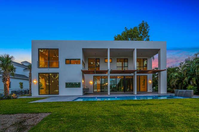 HIBISCUS LAKE EST - Residential