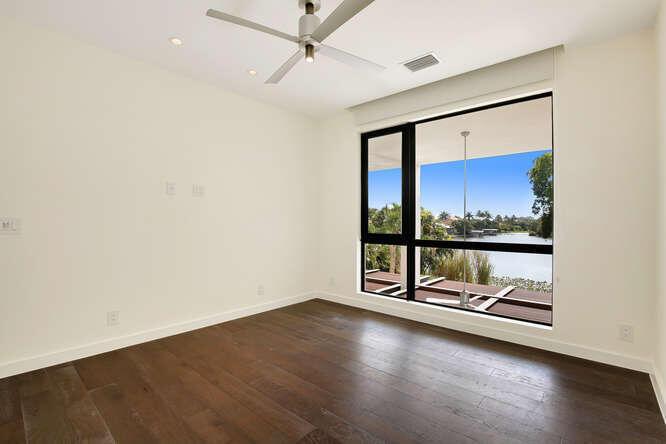 HIBISCUS LAKE EST - Residential