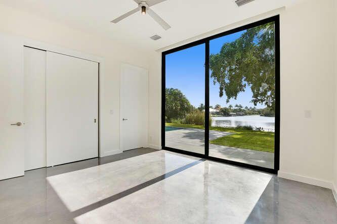 HIBISCUS LAKE EST - Residential