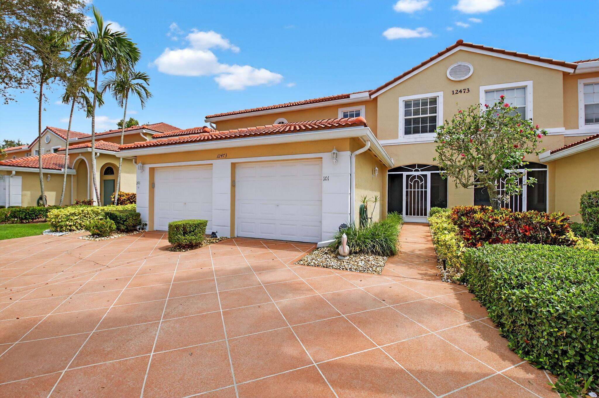 Coral Lakes - Residential