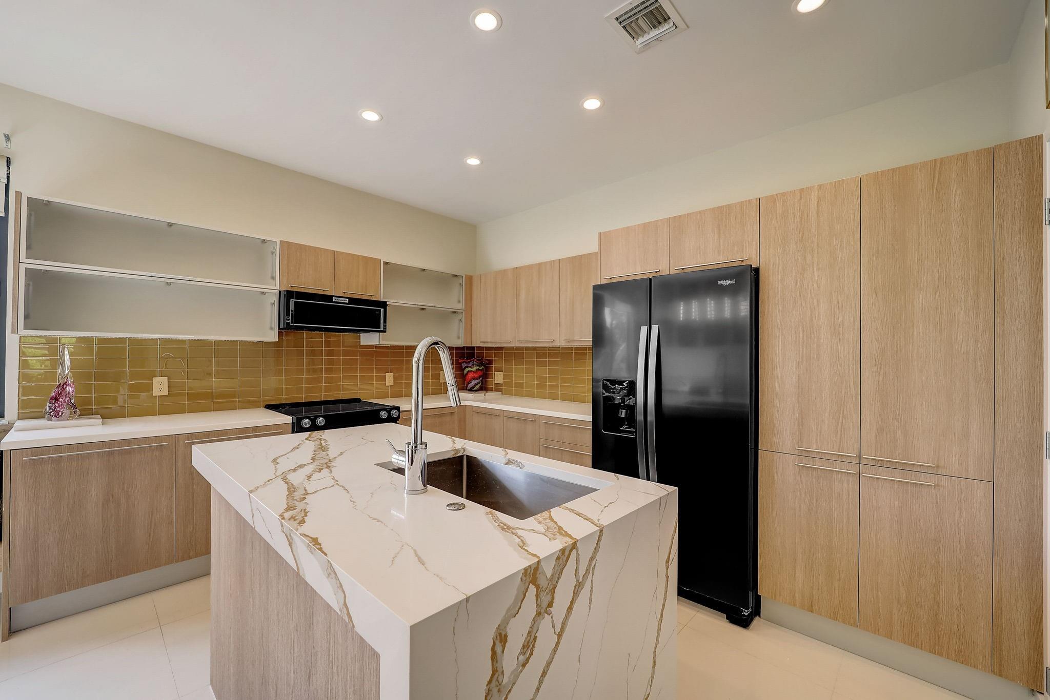Koi 181-46 B - Residential Lease