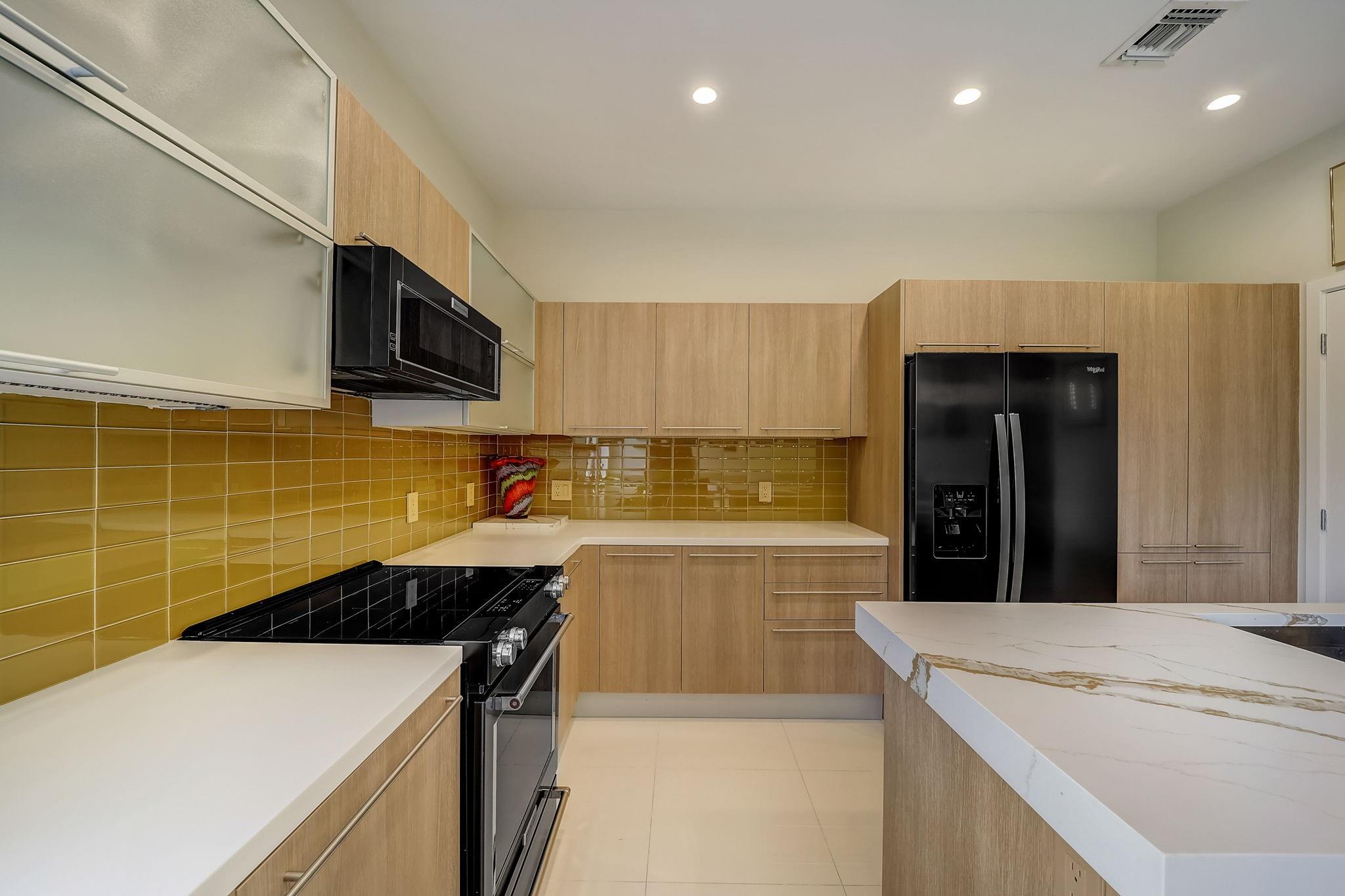 Koi 181-46 B - Residential Lease