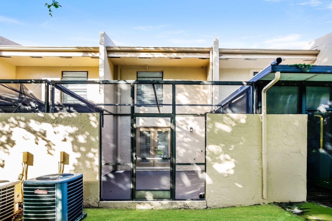 WESTVIEW 10 CONDO - Residential Lease