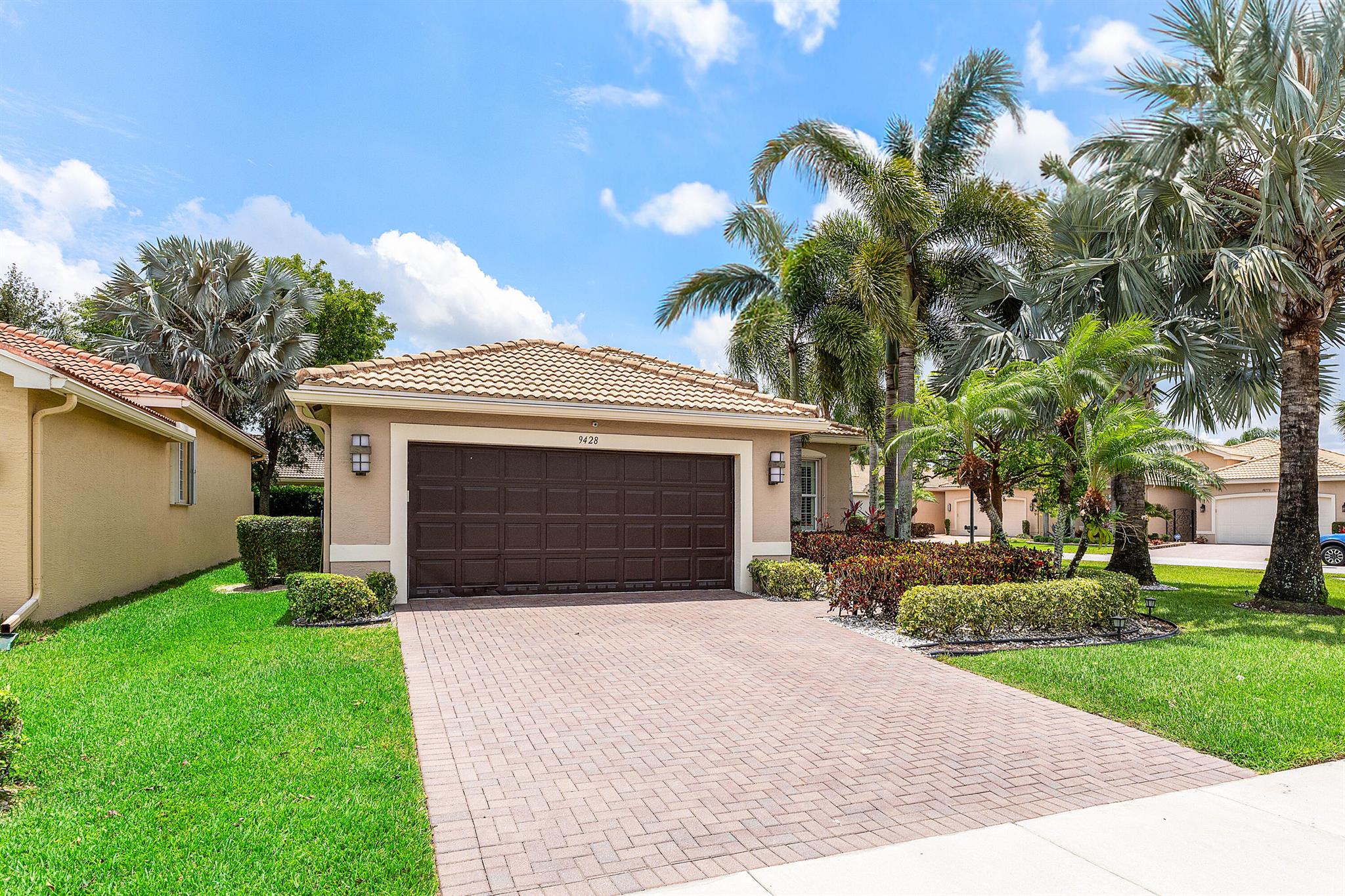 9428 Ivory Isle Road