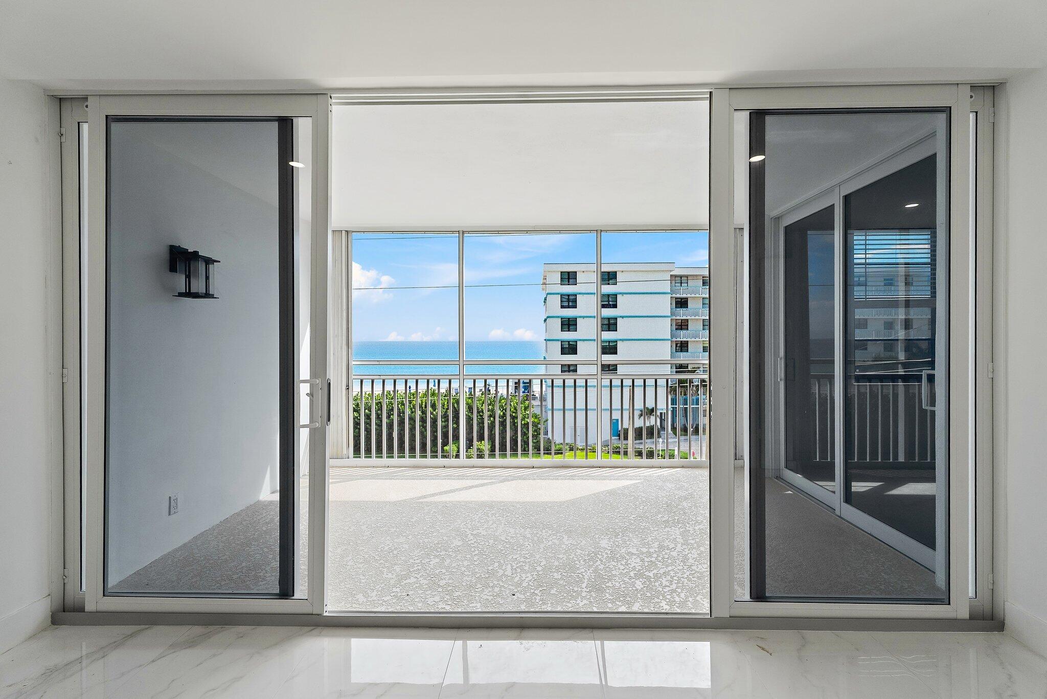 911 Ocean Drive 404