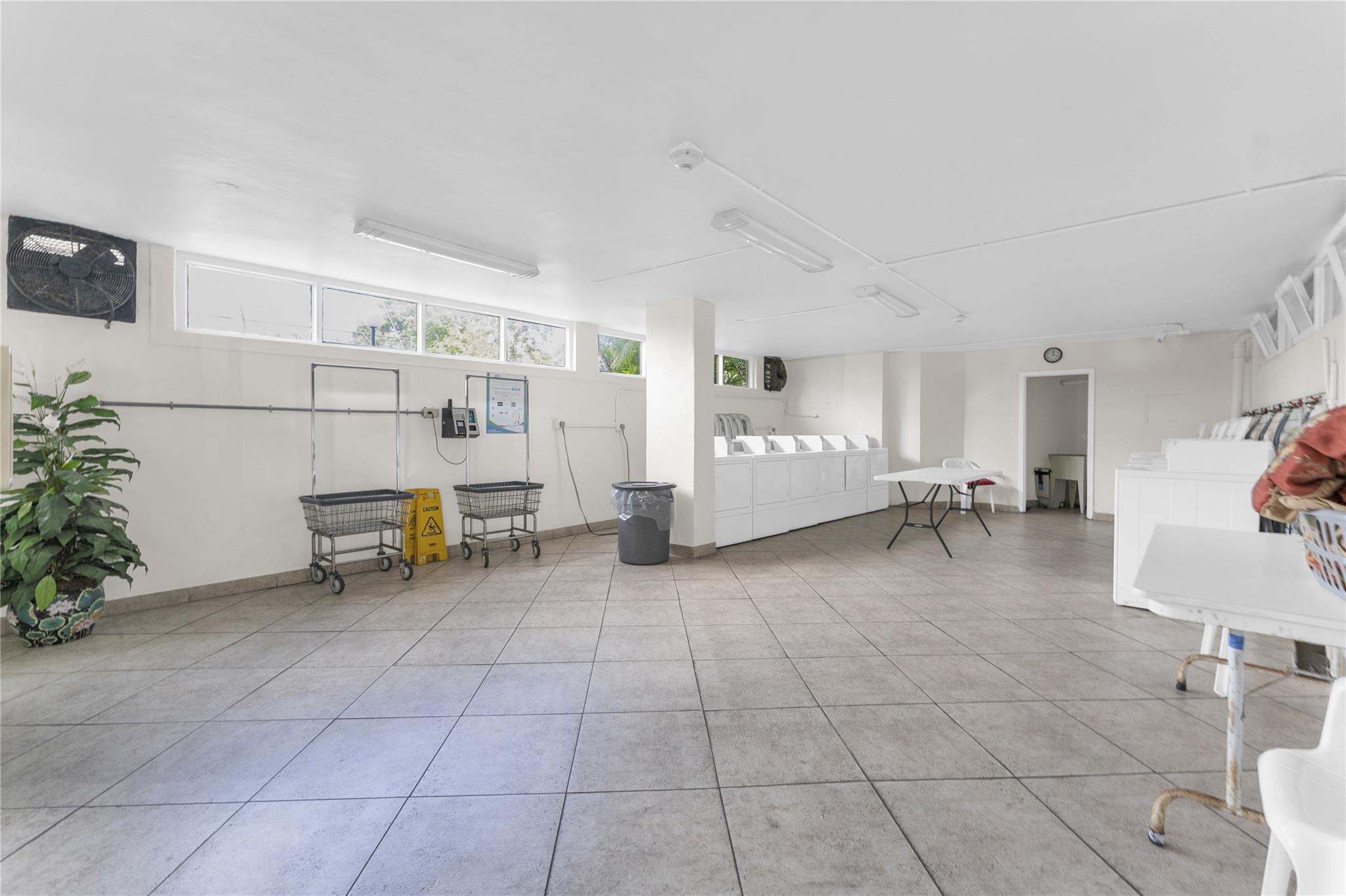 POINTE SOUTH CONDO - Residential