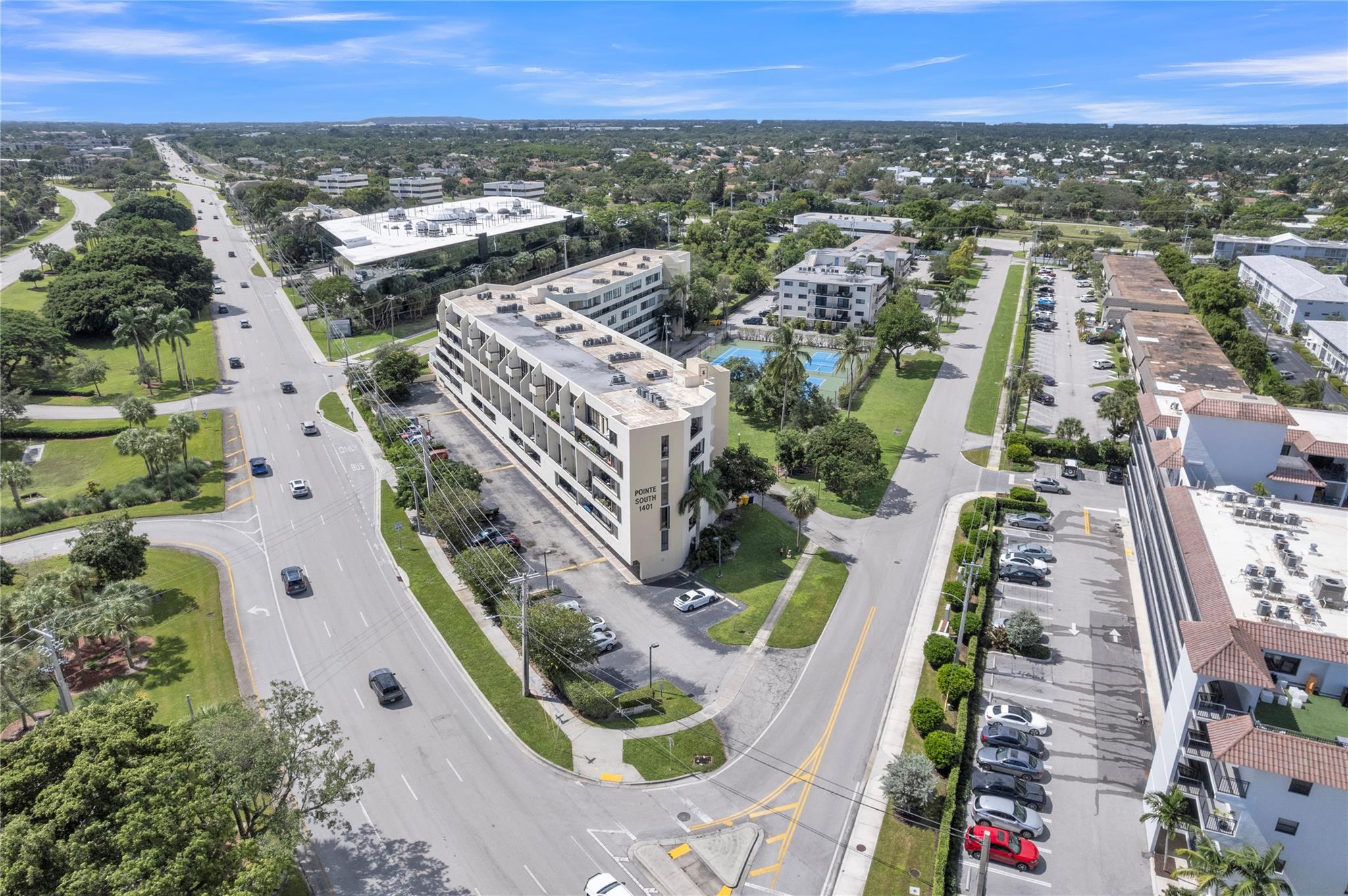 POINTE SOUTH CONDO - Residential