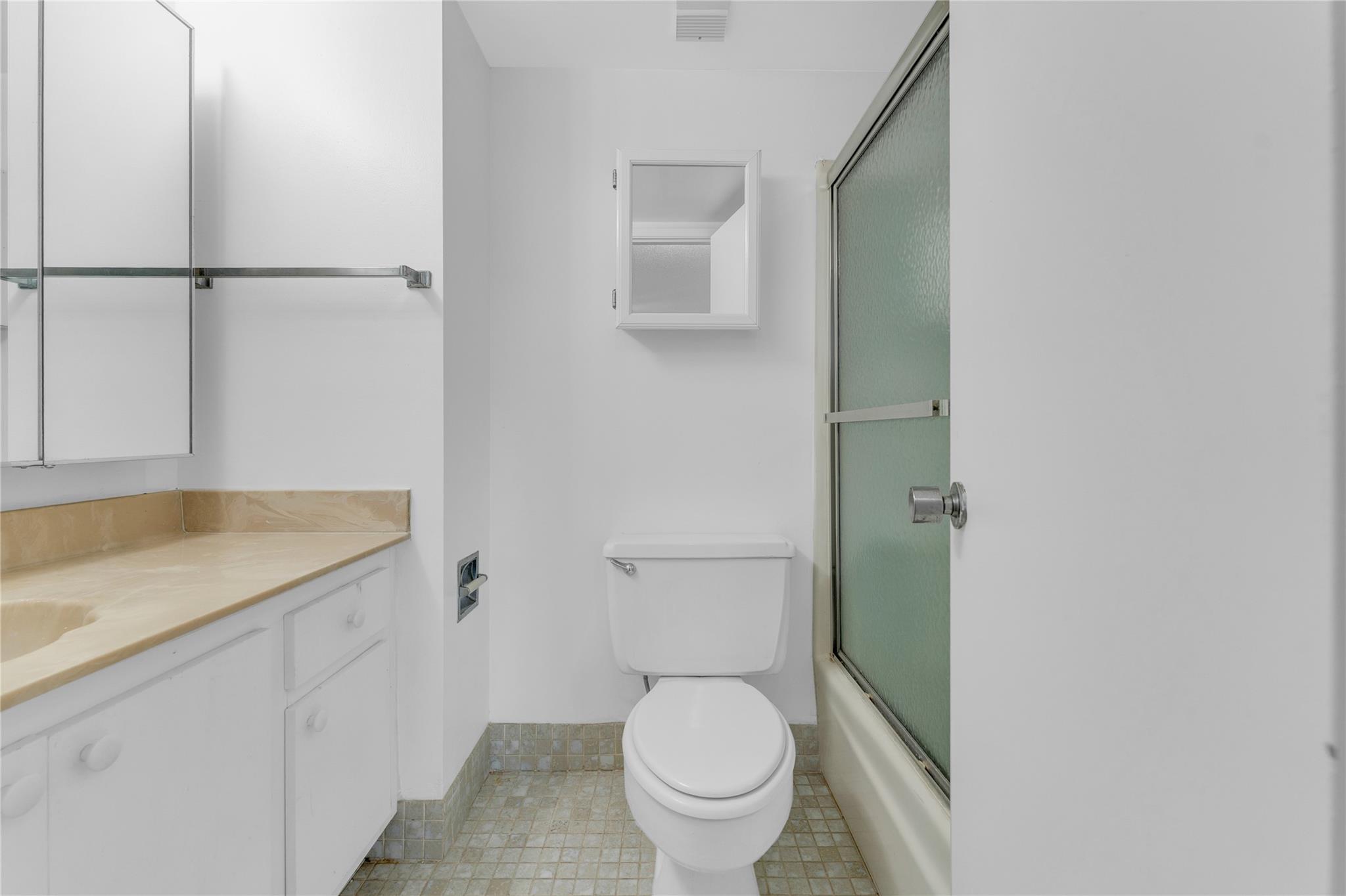 POINTE SOUTH CONDO - Residential