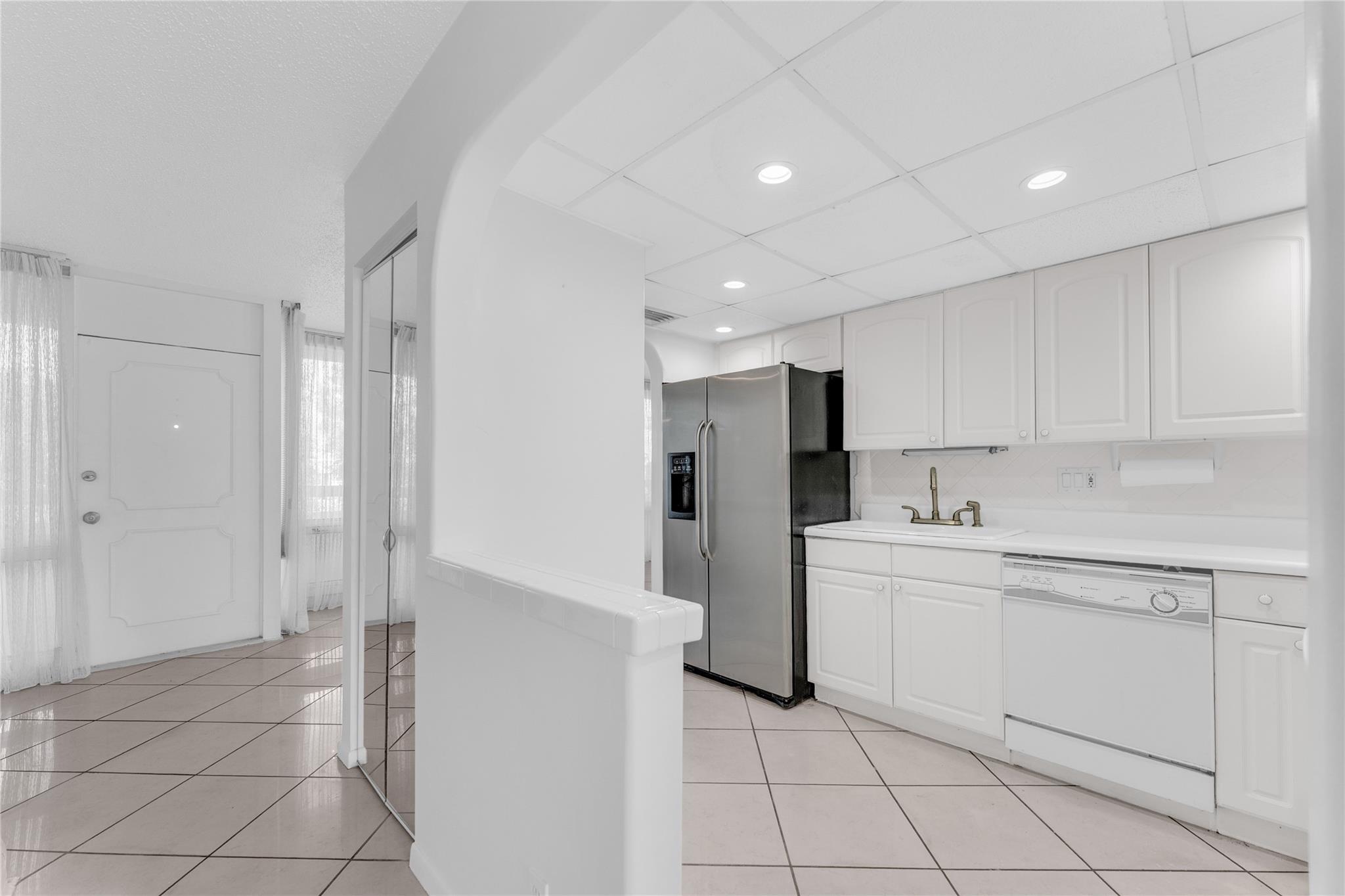 POINTE SOUTH CONDO - Residential