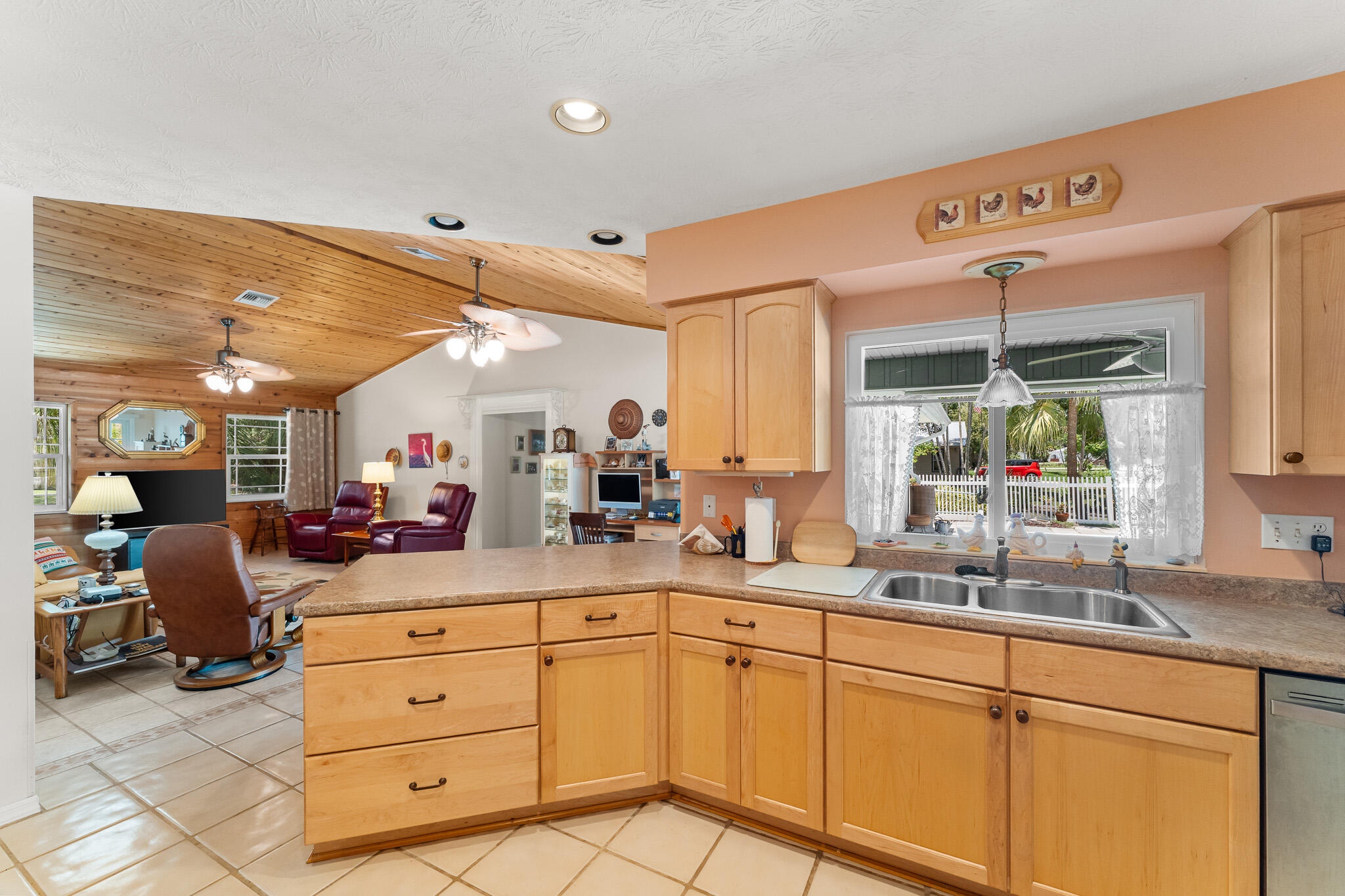 WOODMERE MEADOWS - Residential