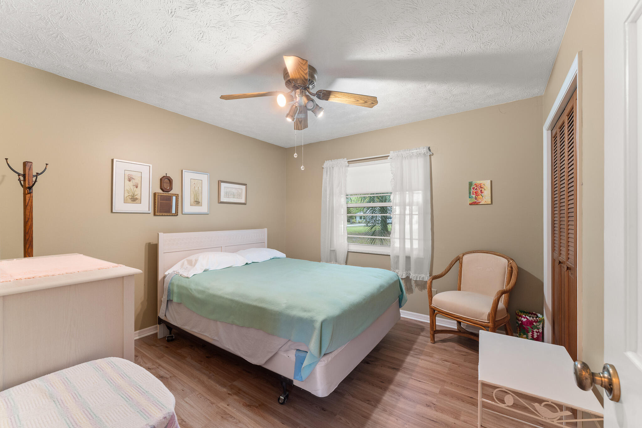 WOODMERE MEADOWS - Residential