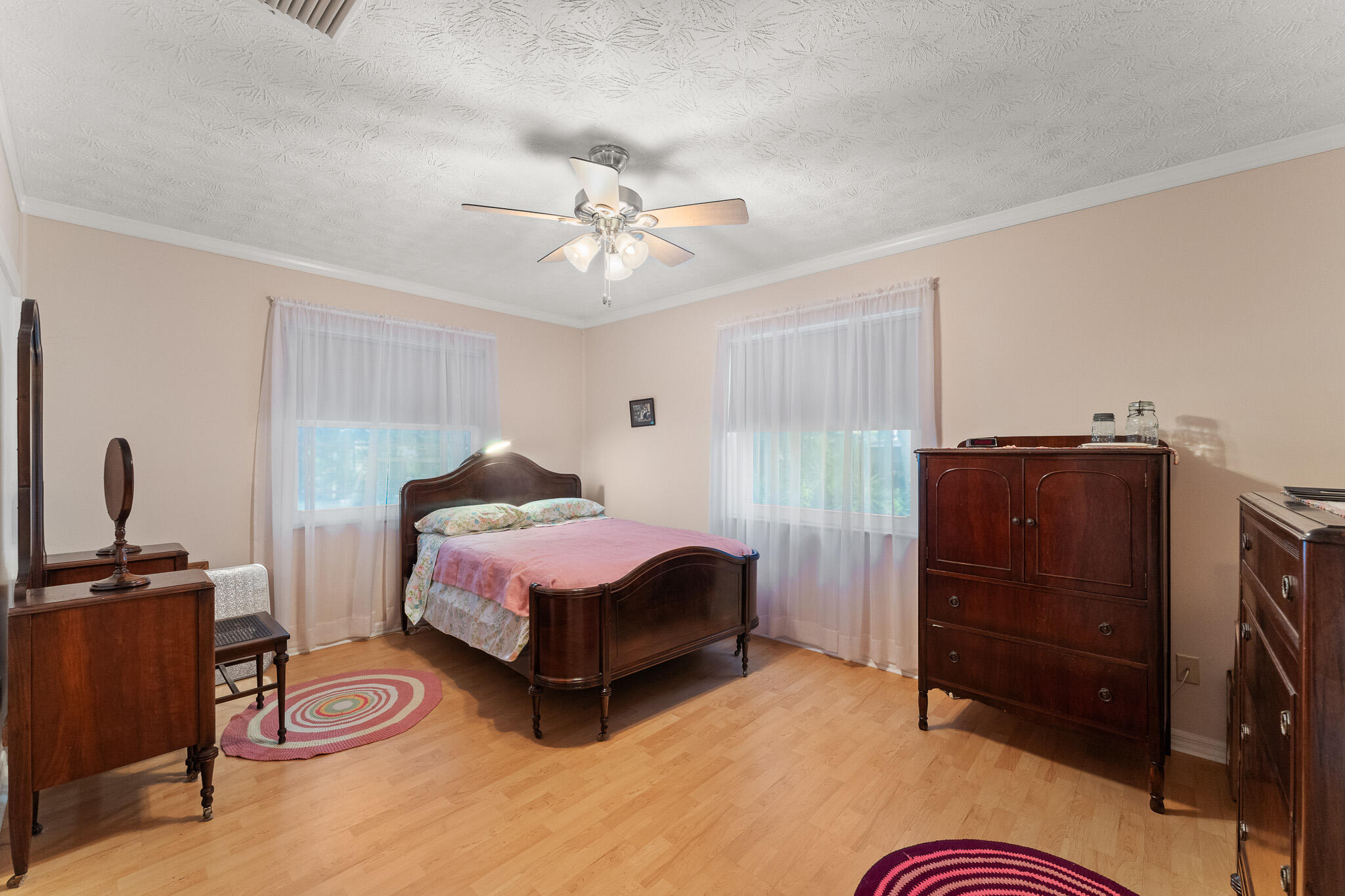 WOODMERE MEADOWS - Residential