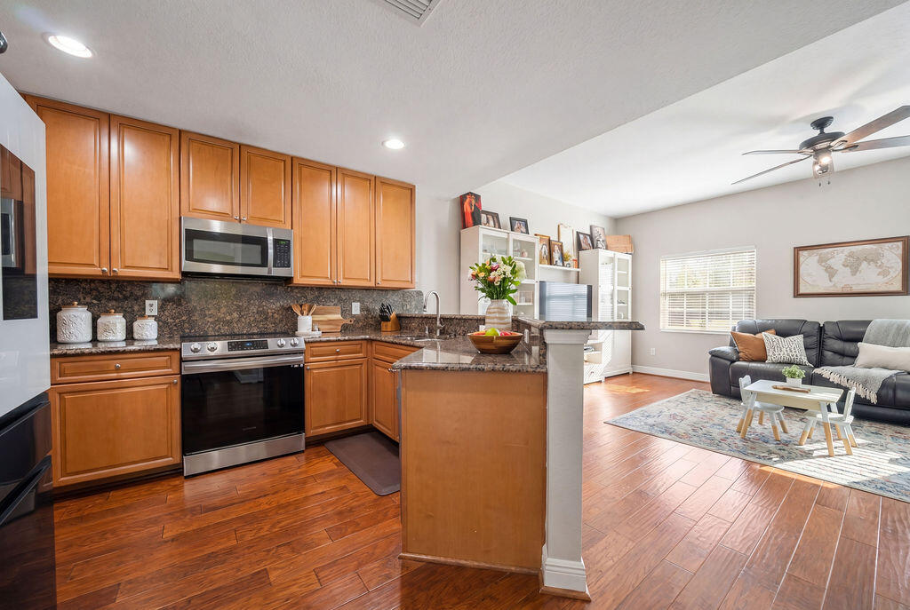 CYPRESS GROVE - Residential