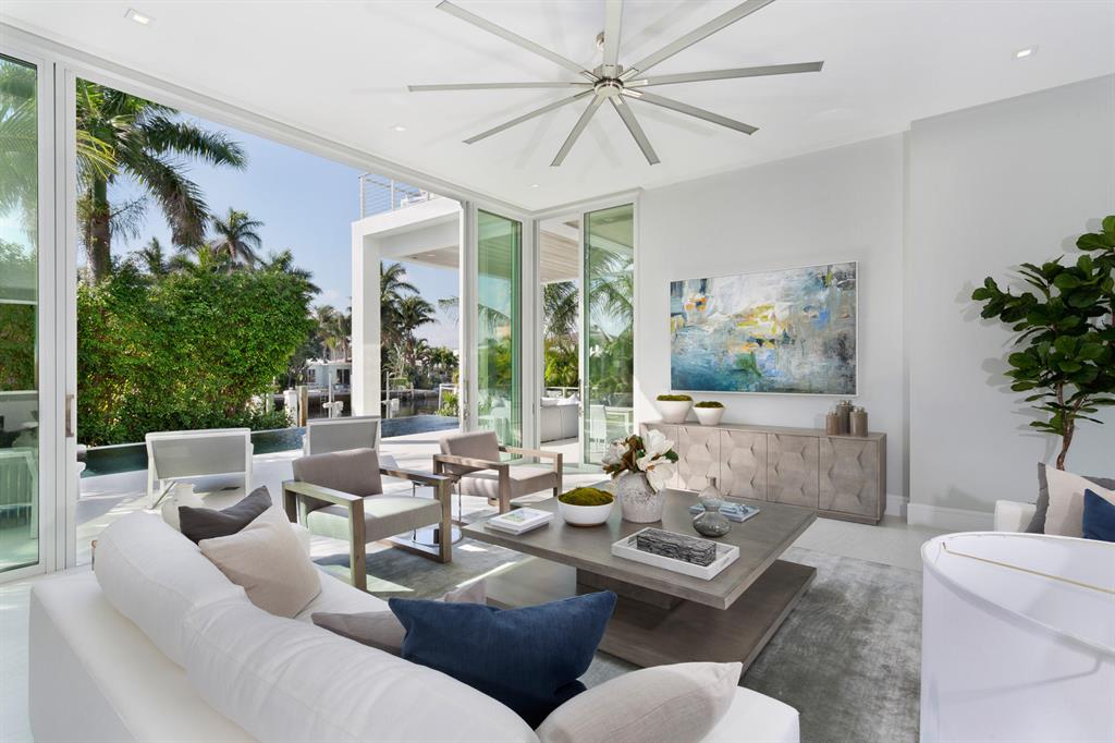 SEAGATE EXT IN - Residential