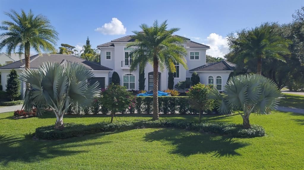 Photo of 14100 N Miller Drive, Palm Beach Gardens, FL 33410 (MLS # R10687377)