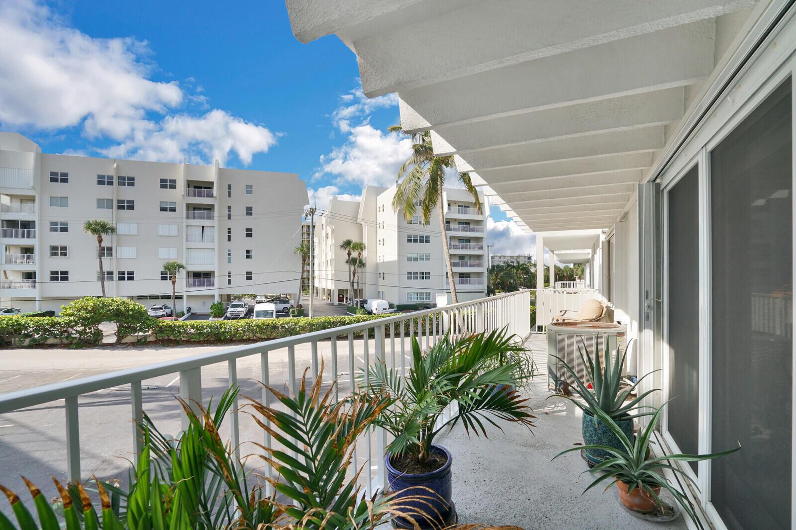 SOUTH PALM RESIDENCE INC - Residential Lease