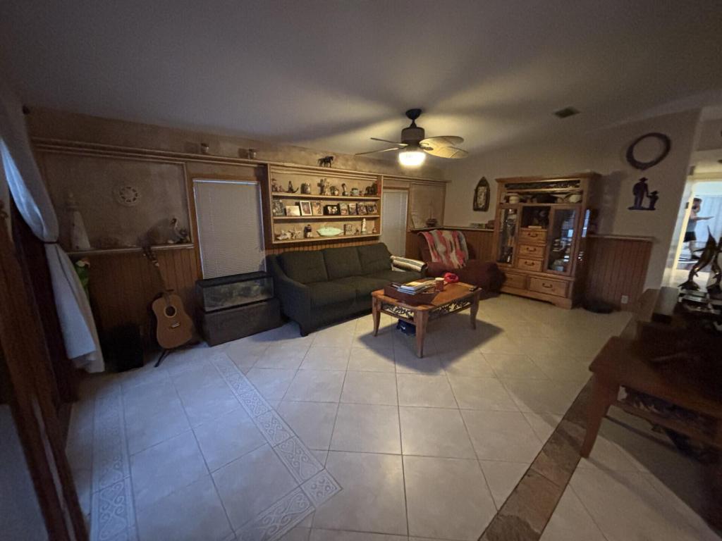 TALLOWWOOD ISLE - Residential