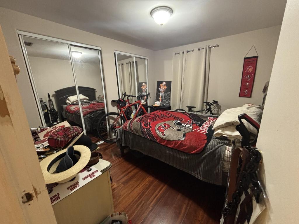 TALLOWWOOD ISLE - Residential