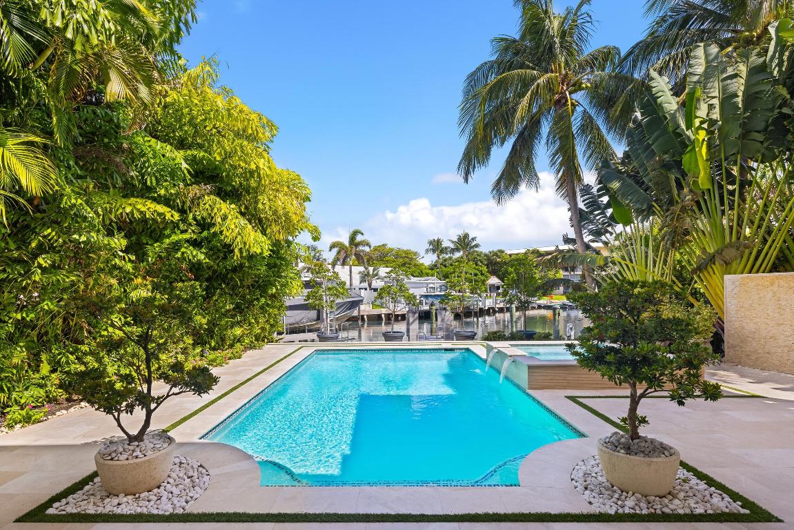 LAKE ROGERS ISLE - Residential