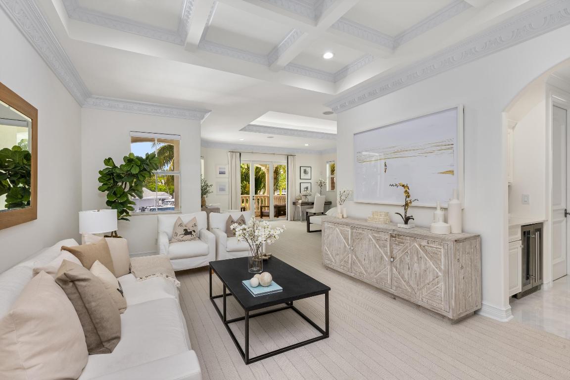 LAKE ROGERS ISLE - Residential