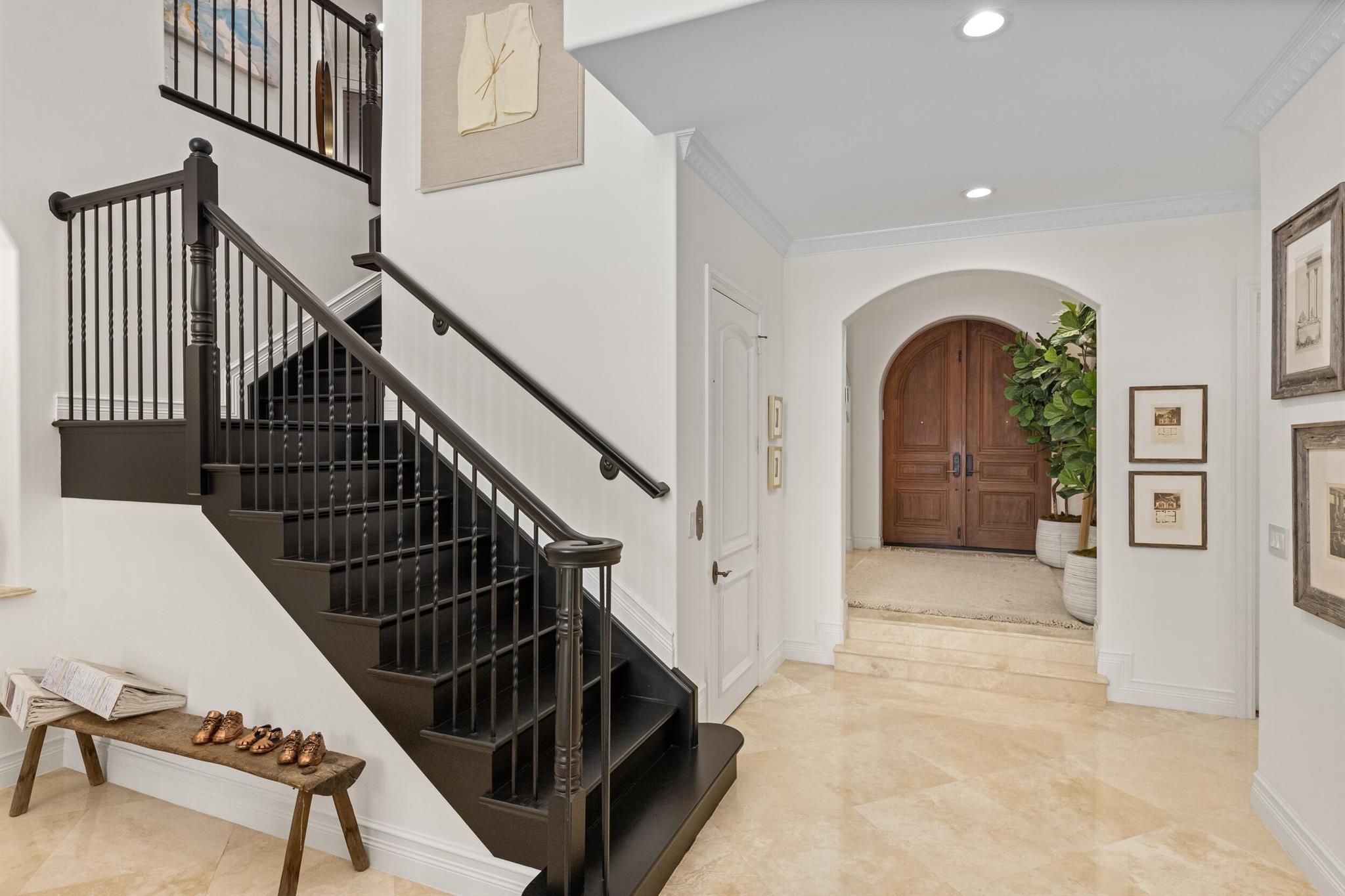 LAKE ROGERS ISLE - Residential