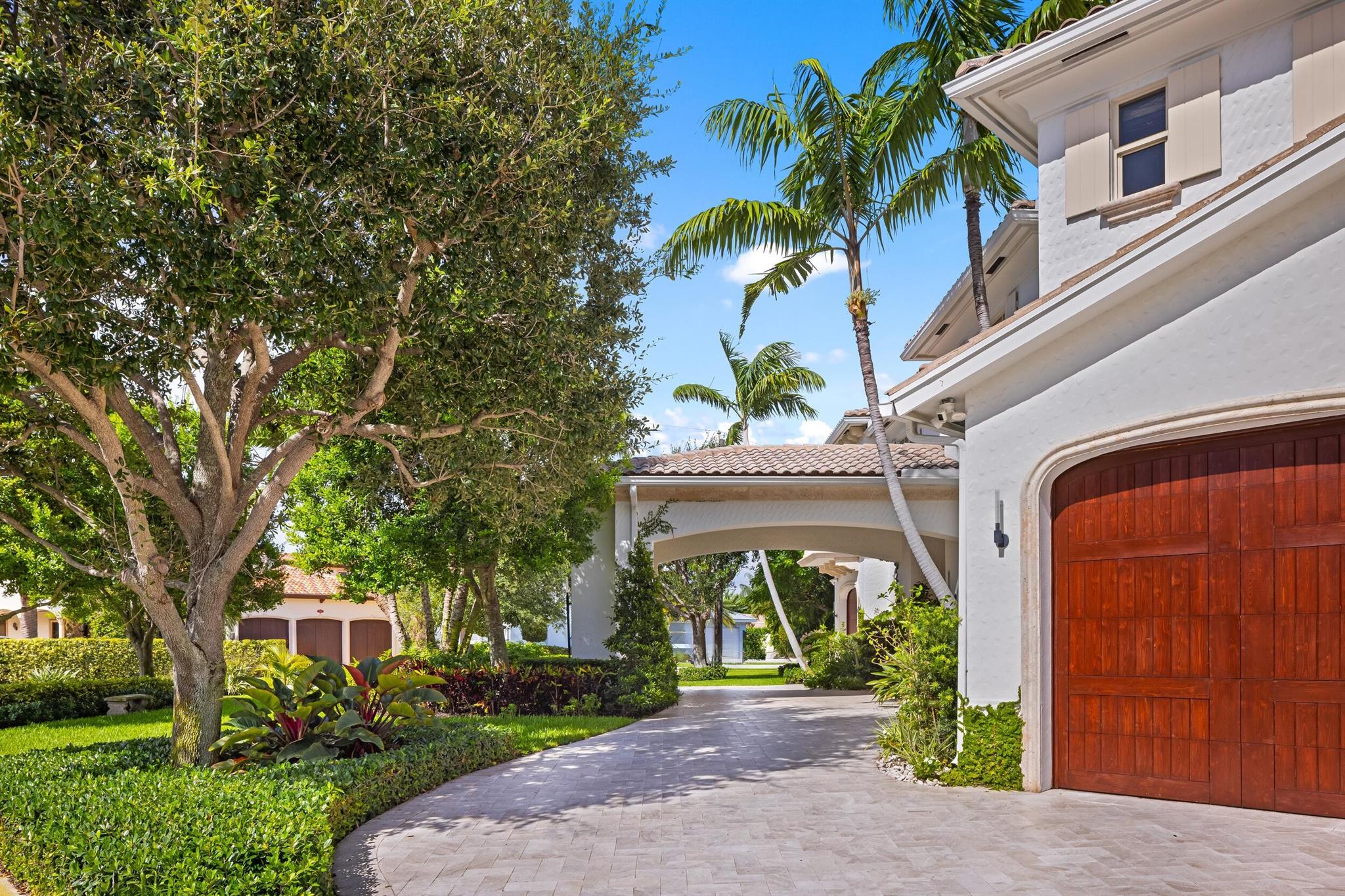 LAKE ROGERS ISLE - Residential