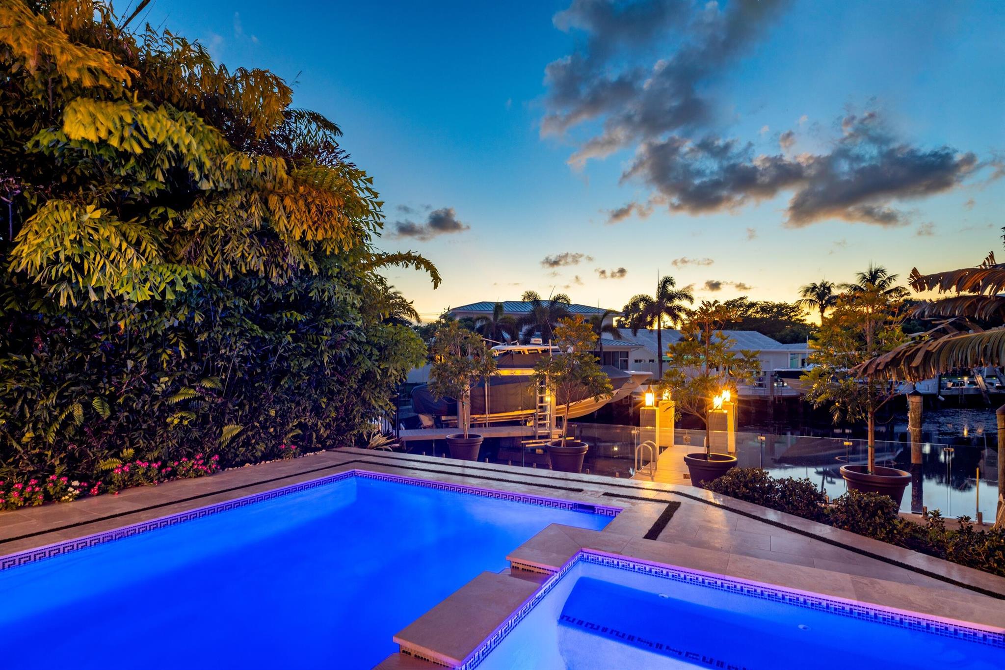 LAKE ROGERS ISLE - Residential