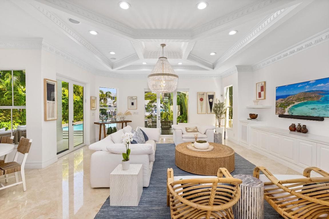 LAKE ROGERS ISLE - Residential