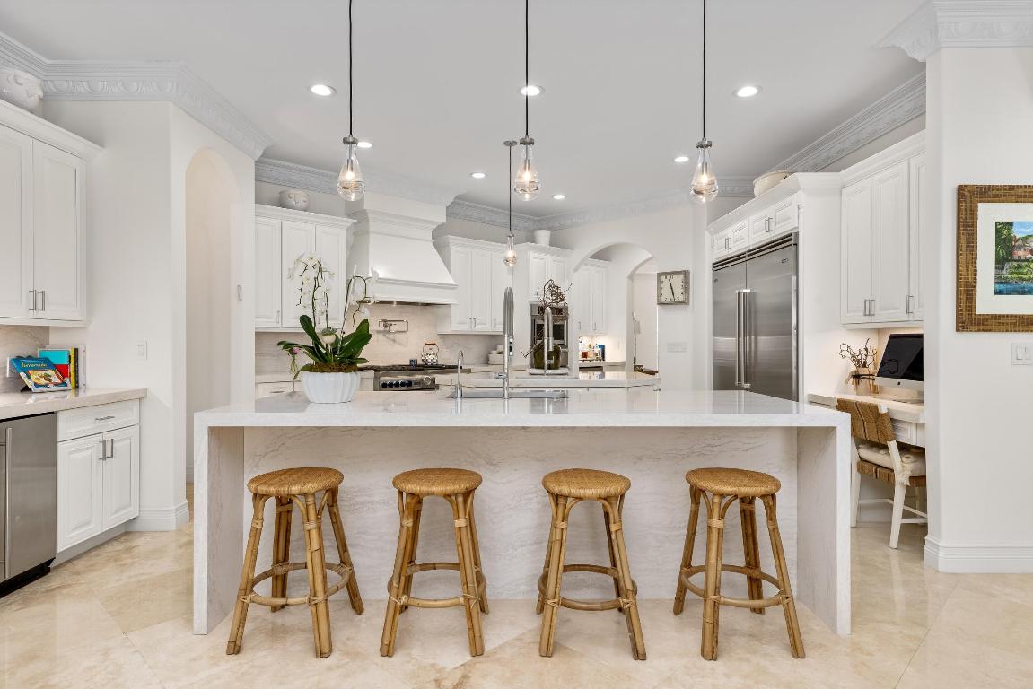 LAKE ROGERS ISLE - Residential