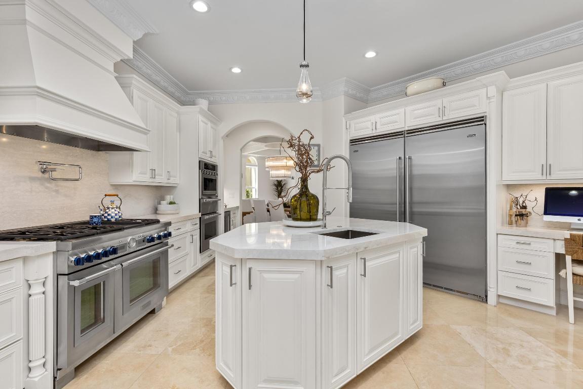 LAKE ROGERS ISLE - Residential