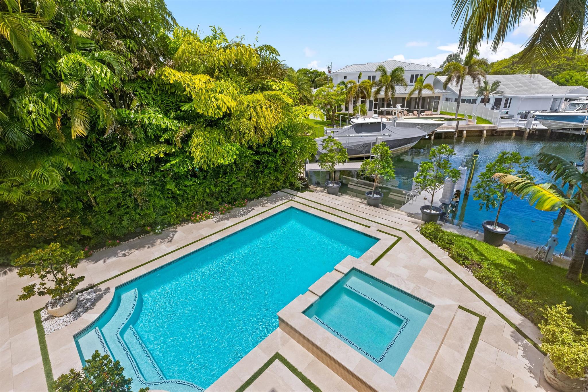 LAKE ROGERS ISLE - Residential