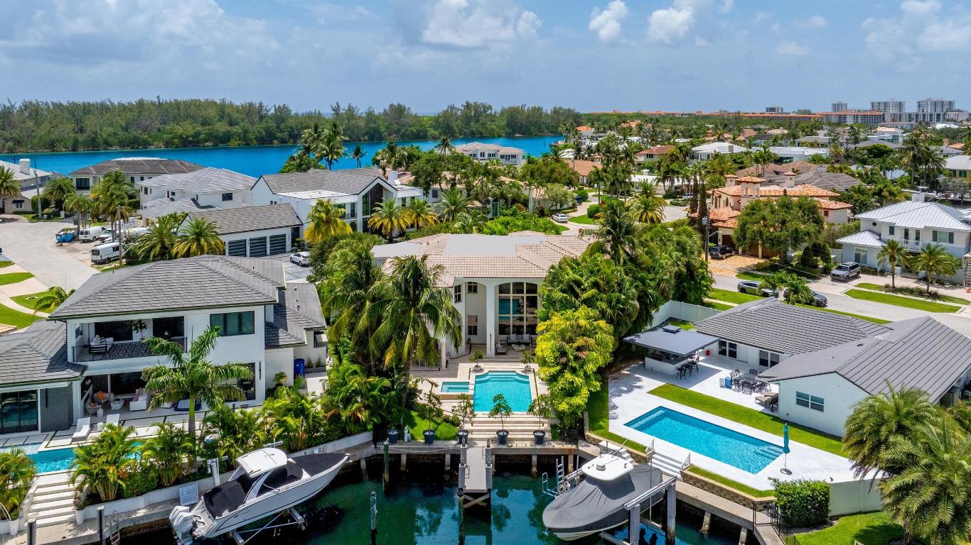 LAKE ROGERS ISLE - Residential