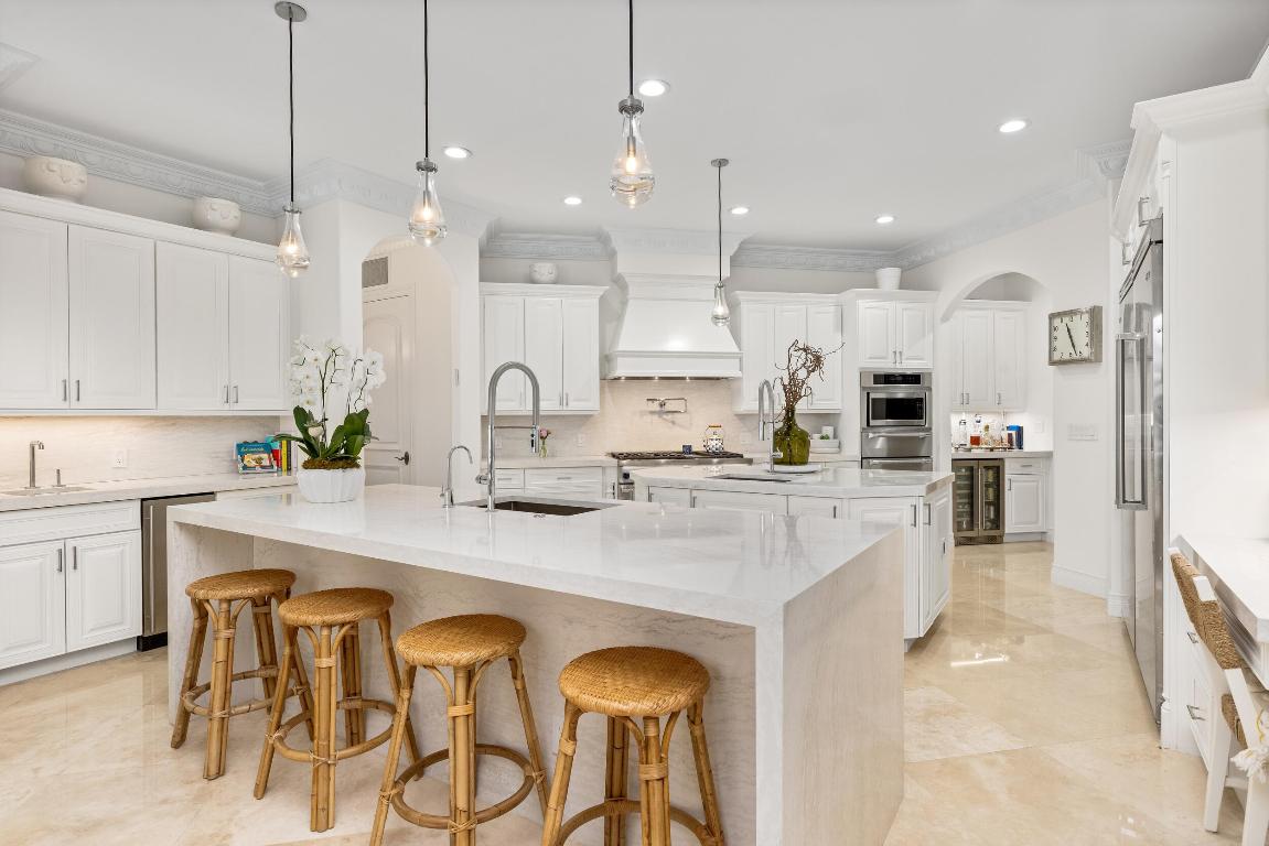 LAKE ROGERS ISLE - Residential