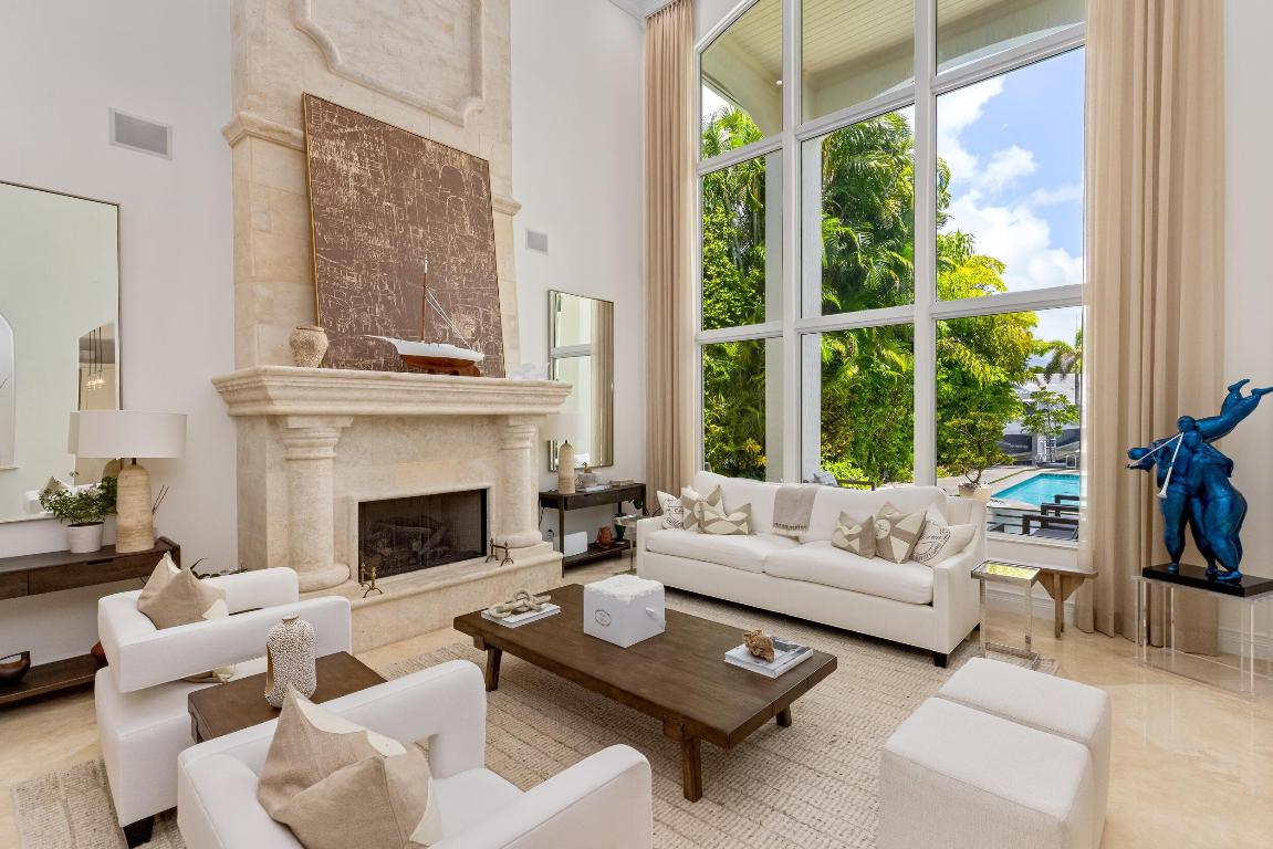 LAKE ROGERS ISLE - Residential