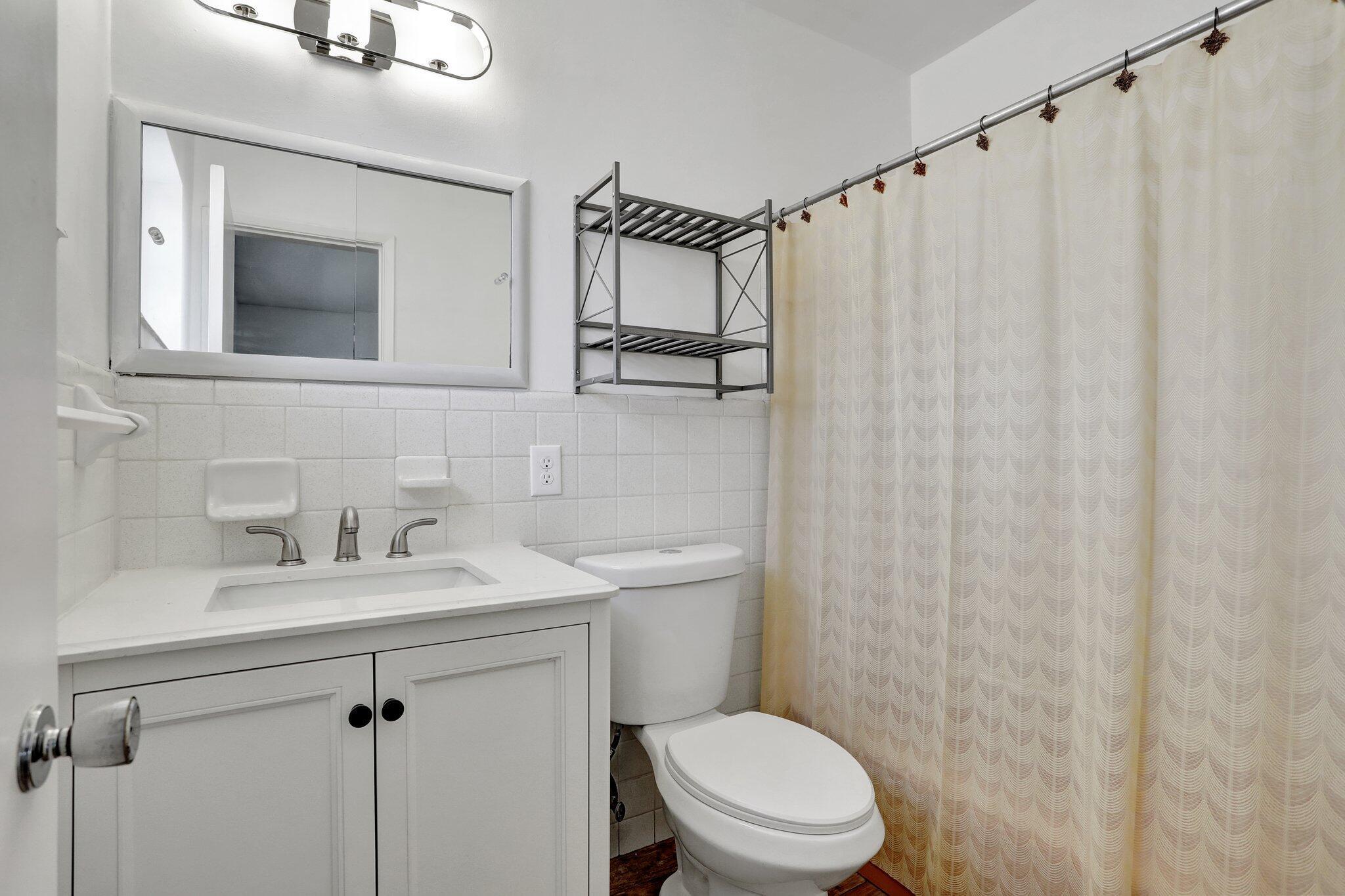 TARA HEIGHTS ESTATES - Residential Income