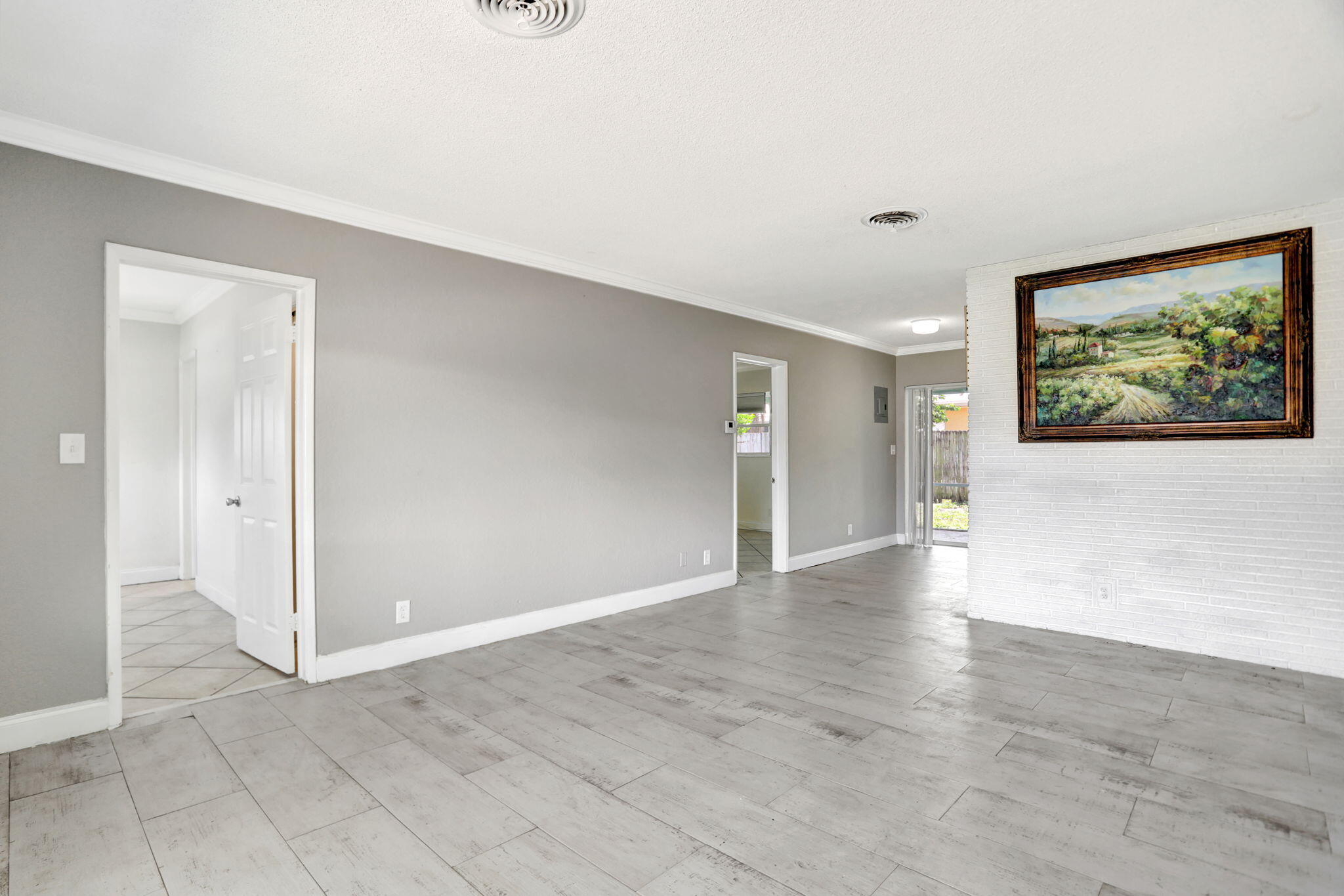 2540-2550 NE 10 Court 1-2