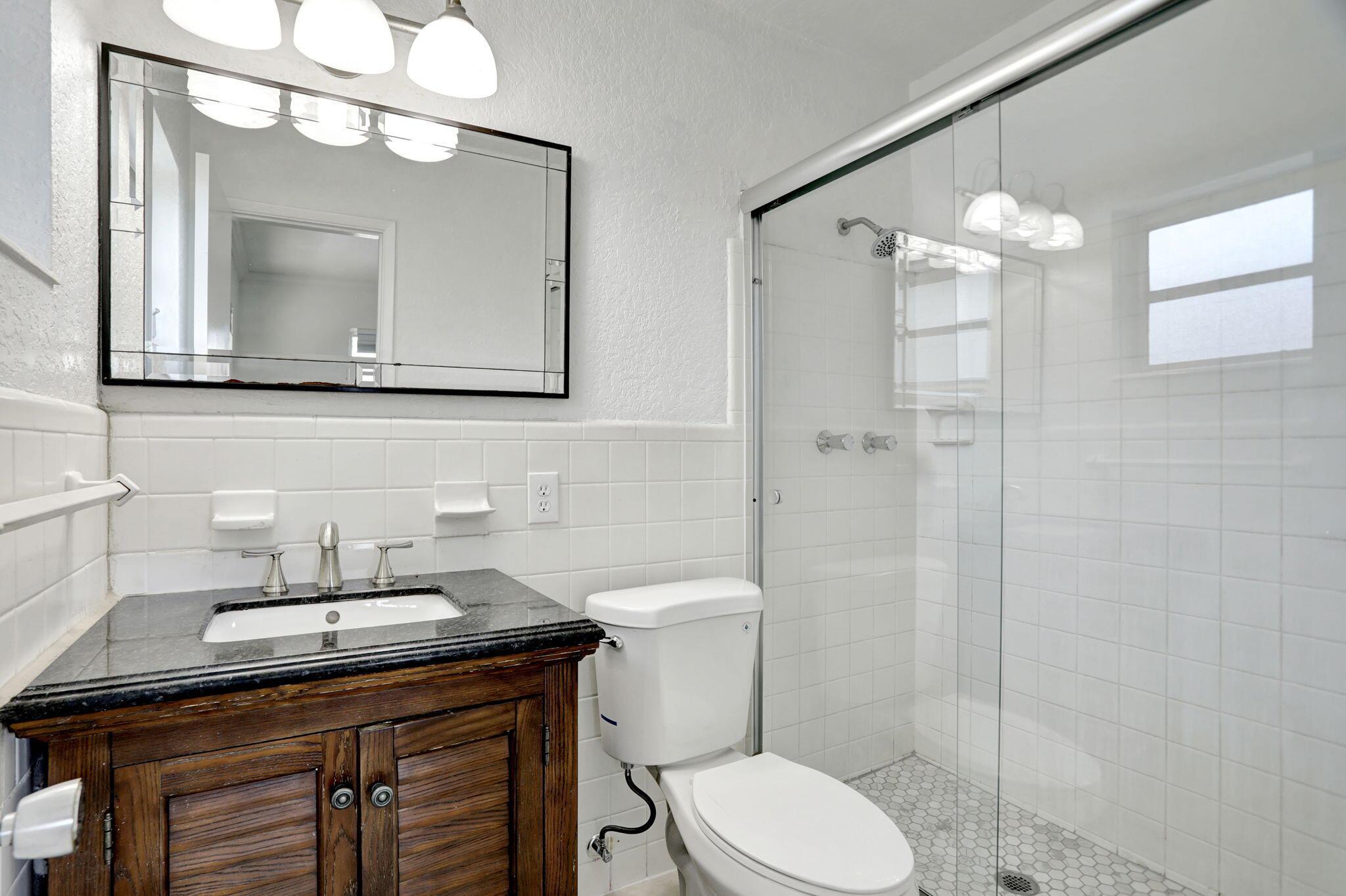 TARA HEIGHTS ESTATES - Residential Income