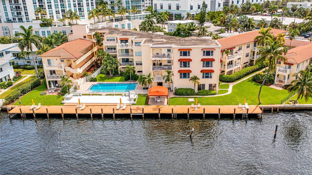 Photo of 341 N Birch Road #204, Fort Lauderdale, FL 33304 (MLS # F10539308)